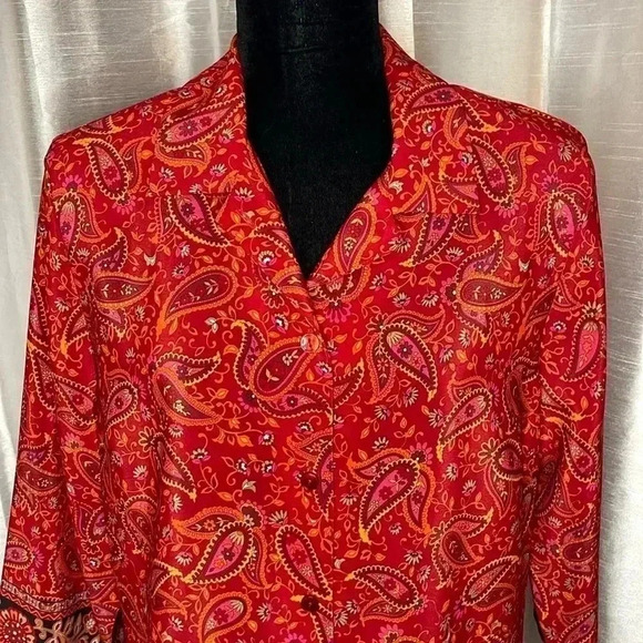 Sag Harbor Women’s Medium Red Paisley Floral 3/4 Sleeve Button Down Blouse - Picture 1 of 7
